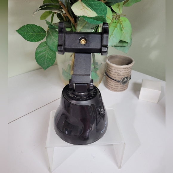 360° face tracking. Great for live shows!! Meet zoom live streaming+ NWOB - Picture 3 of 12